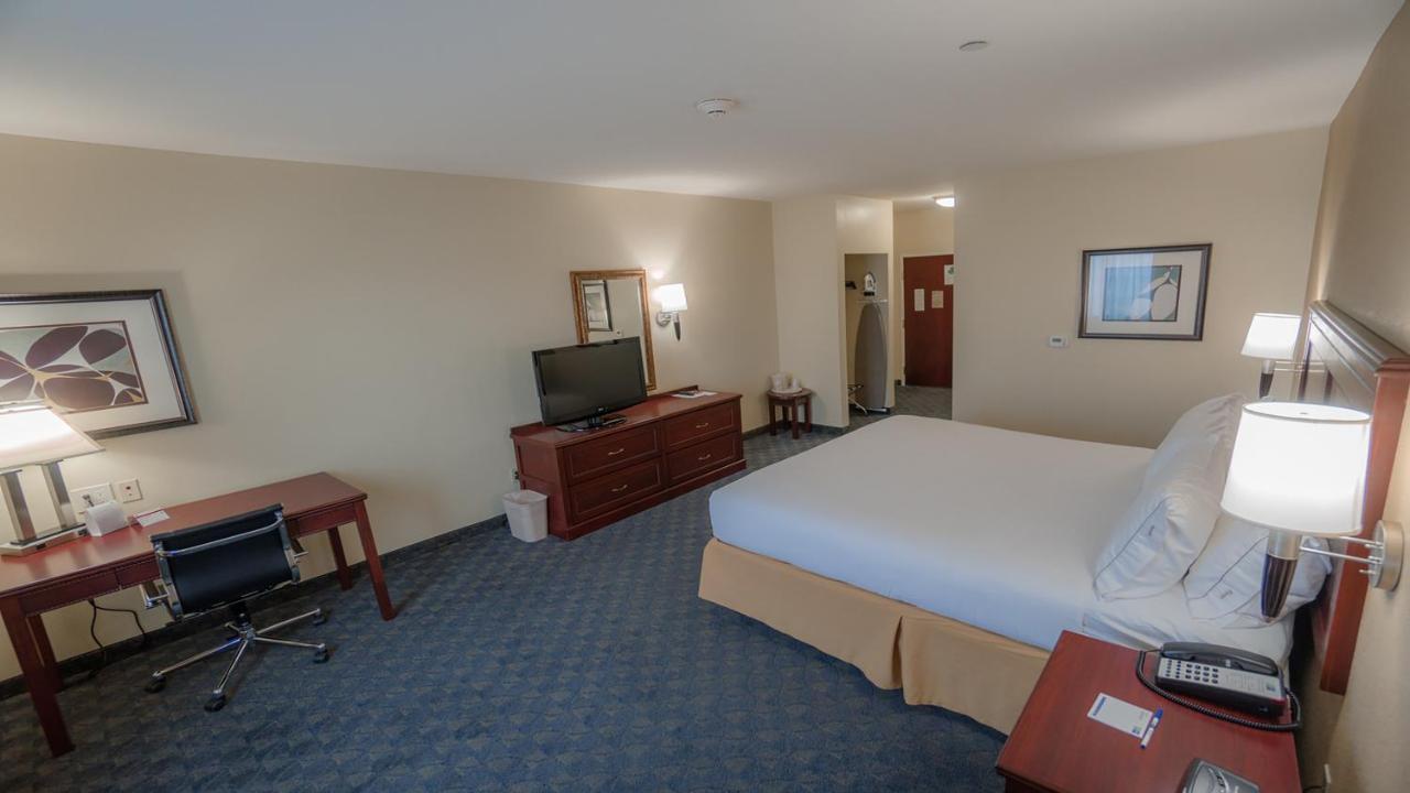 Holiday Inn Express Hotel & Suites Pampa By Ihg Quarto foto